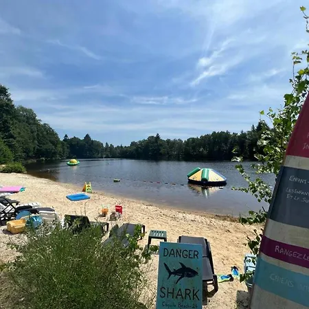 Casa de Férias Retraite Paisible En Maisonnette Au Bord D'un - Fr-1-839-3 La Coquille