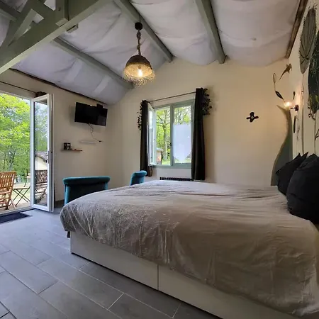 Retraite Paisible En Maisonnette Au Bord D'un - Fr-1-839-3