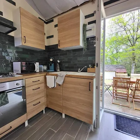 Retraite Paisible En Maisonnette Au Bord D'un - Fr-1-839-3 La Coquille